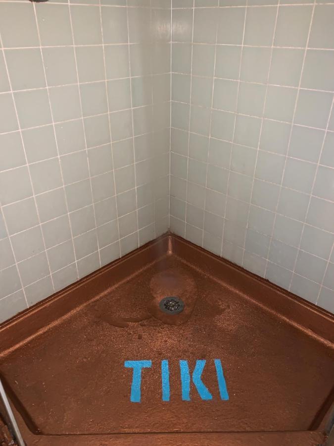 Tiki Lodge Mchenry - Downtown Modesto Bagian luar foto